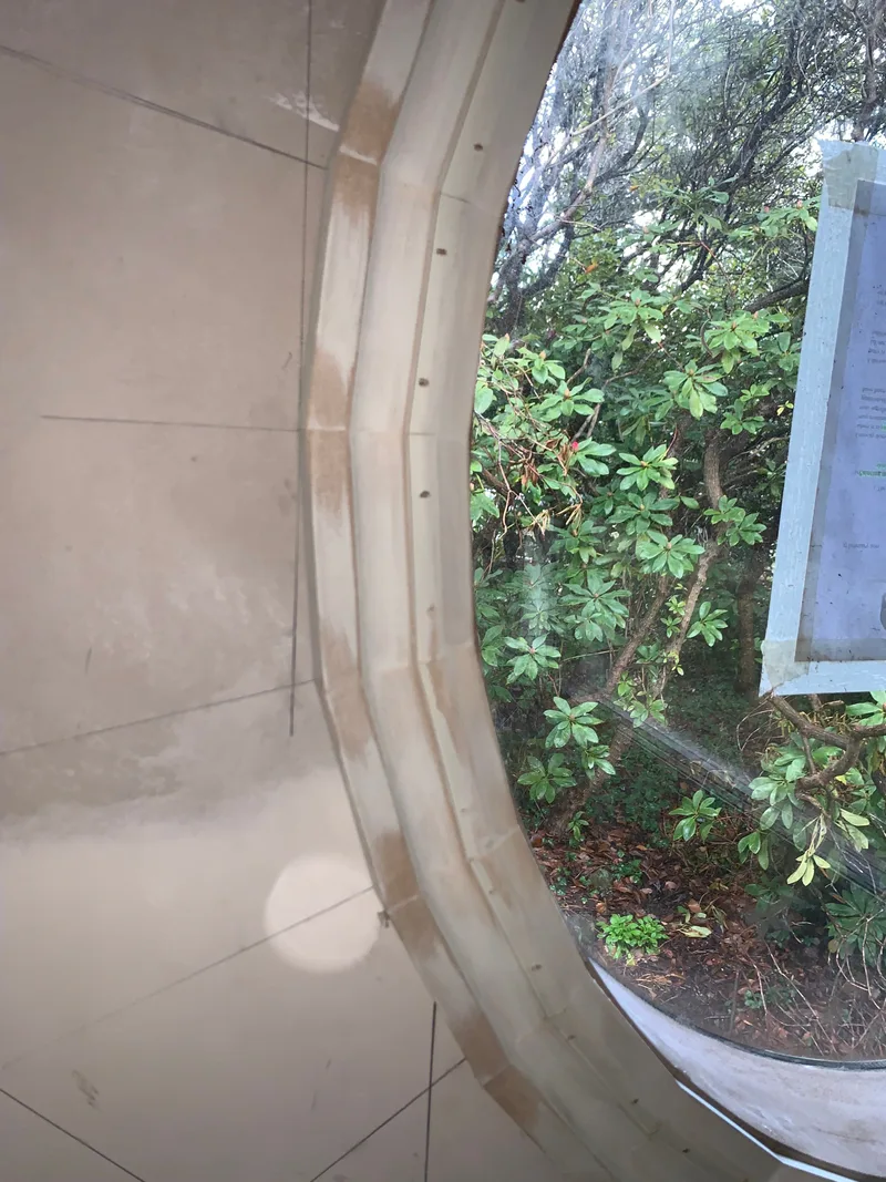 Internal Circle Window Arch