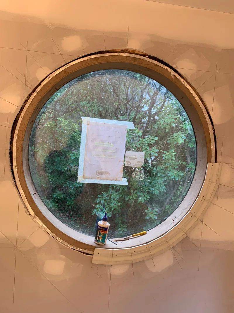 Internal Circle Window Arch