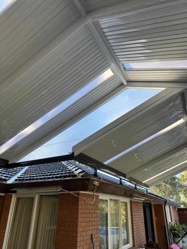 Stratco Outback Split Gable – 70th
