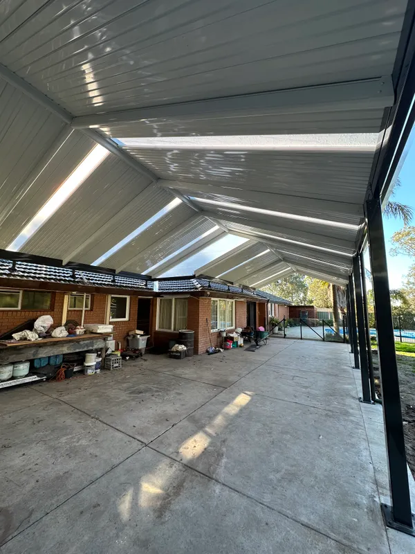 Stratco Outback Split Gable